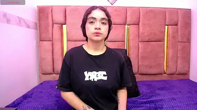 KENDALL_ART on StripChat