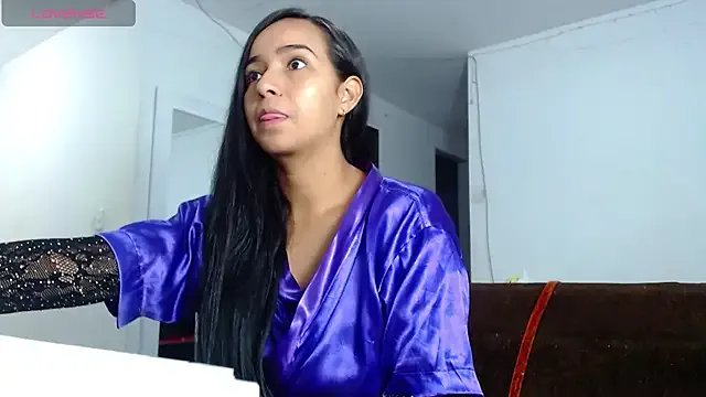 Kendall_honea on StripChat