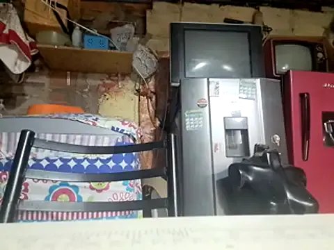 kitty_pi on StripChat