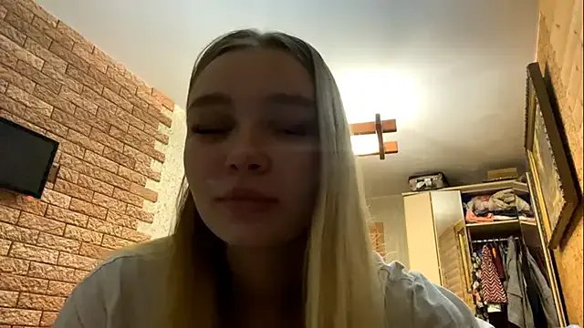 Leifuture on StripChat