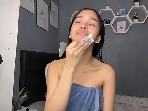 lelasohna on StripChat