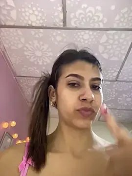 Lenapink19 on StripChat