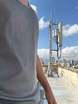 Liam_Moss on StripChat