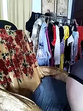 lindaledi2 on StripChat