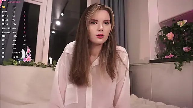 LoraDevon on StripChat