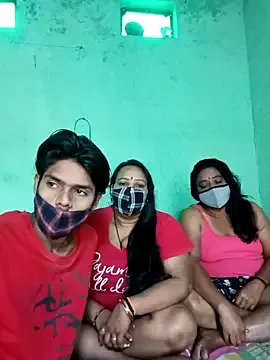 LoveOnStream on StripChat