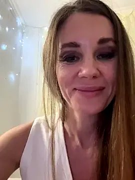 LucieMack on StripChat