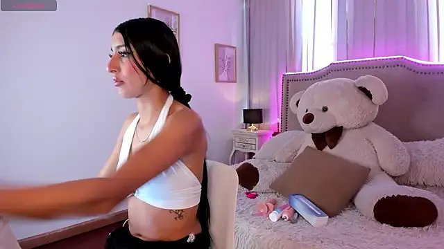 lya__brown on StripChat