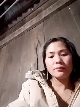 Lyssa-a on StripChat