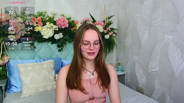 MadisonSmitt — spanking on the ass x5