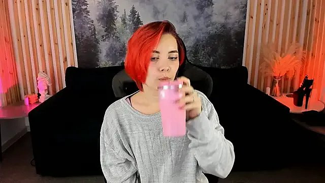 MarcelineChi on StripChat