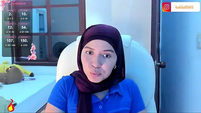 MatchedEyebrow on StripChat