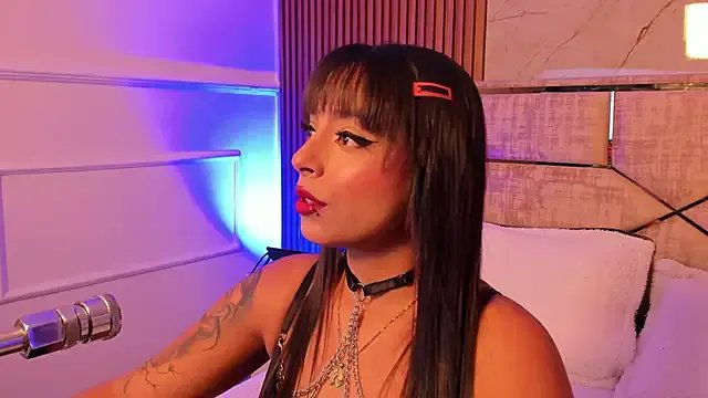 MiiaaMoonroee —  Gag routine