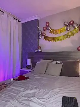 MiilaBlake on StripChat