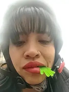 MILA__06 on StripChat