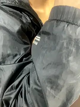 Mina048 on StripChat