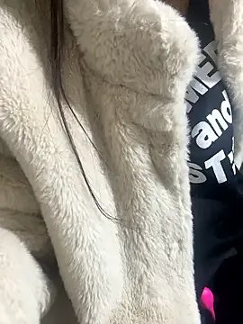 Mina048 on StripChat