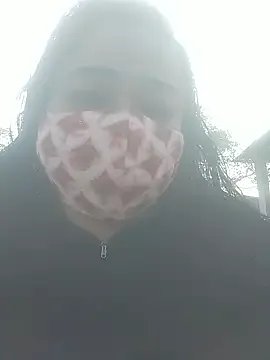 momo_loves on StripChat