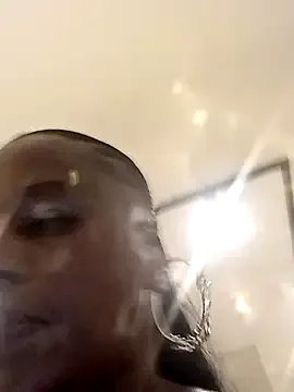 Nattybae009 on StripChat