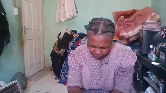 Nicky52 on StripChat