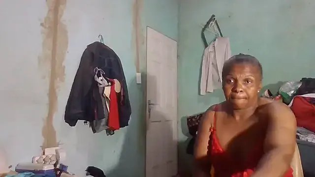 Nicky52 on StripChat