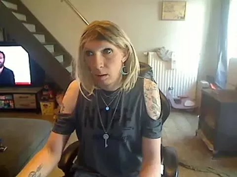 Ombeline1 on StripChat