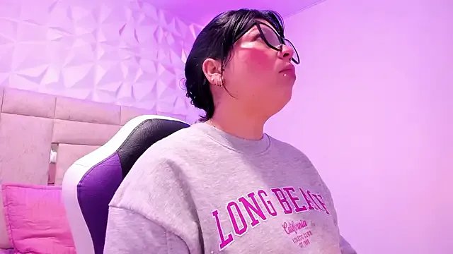 PauletteJ on StripChat