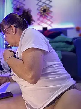 PaulinaSanders_X on StripChat