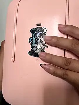 Pretty_Isadora on StripChat