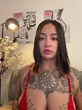 Rae_Lil_White on StripChat