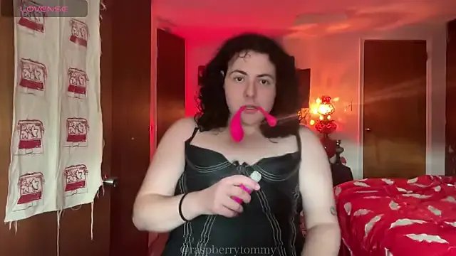 RaspberryTommyFTM on StripChat