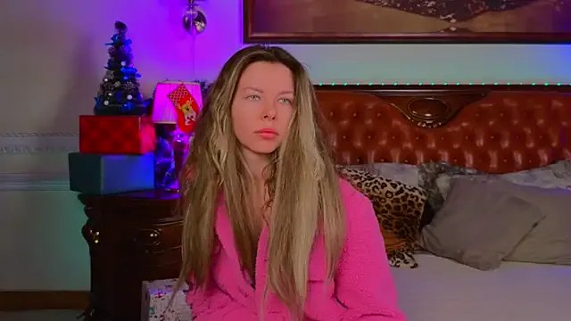 Real_Tini on StripChat