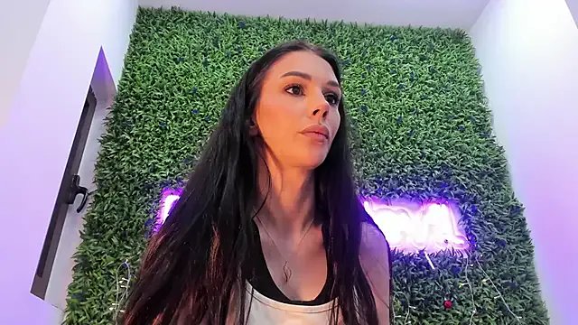 realhotfallingdevil on StripChat