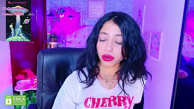 REDHOTTER_ on StripChat