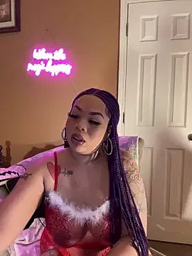 RenaThickAss on StripChat