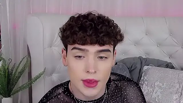 RobbyCharming on StripChat