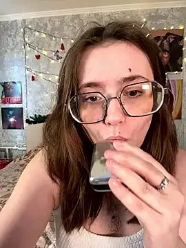 Sabrina_shells on StripChat