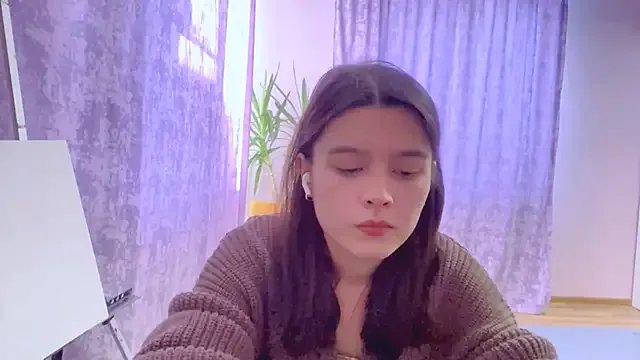 SaintMari on StripChat