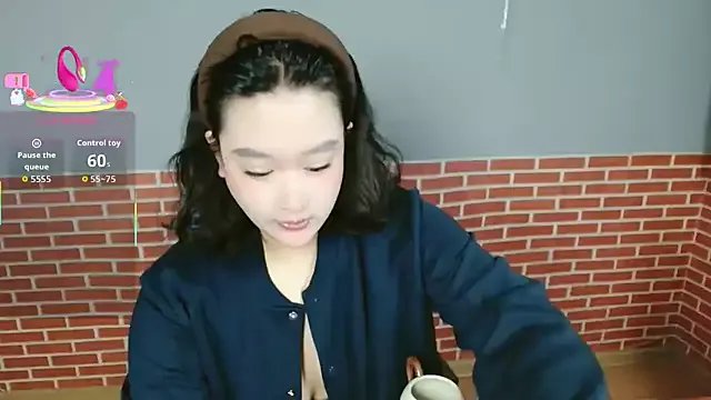 sallybing on StripChat