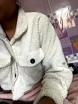 Sandhya_77 on StripChat