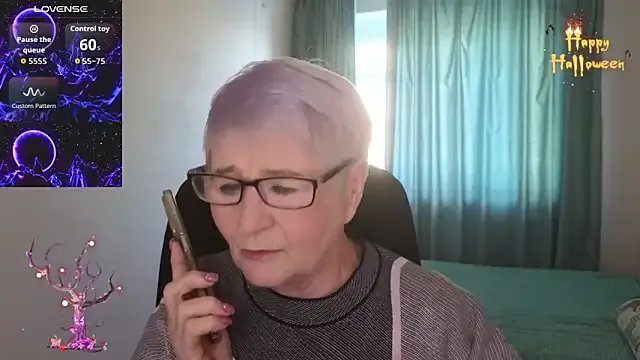 Sandra_Snowflake on StripChat