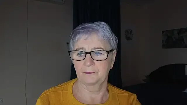 Sandra_Snowflake on StripChat