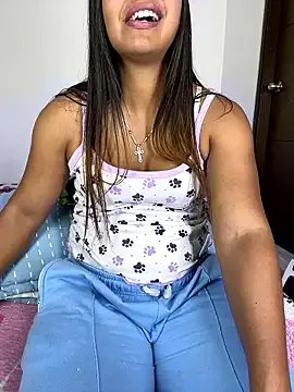 sandylau on StripChat