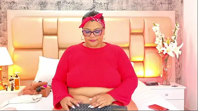 SelennaCooper on StripChat