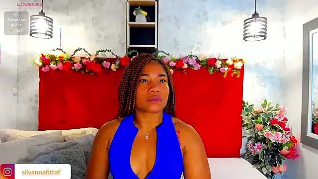 SilvannaFit on StripChat