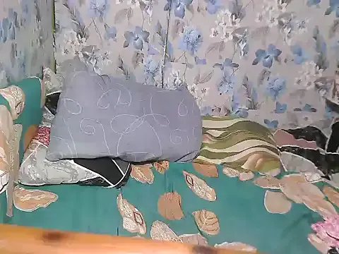 Smilinglovely on StripChat