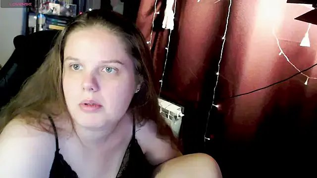 so_cute777 on StripChat