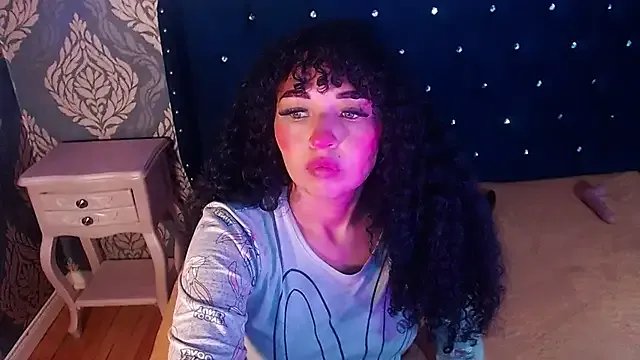 Sofiacowperx on StripChat