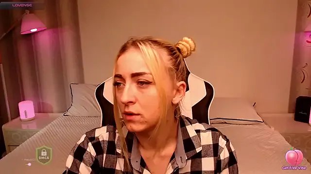 space_danger on StripChat