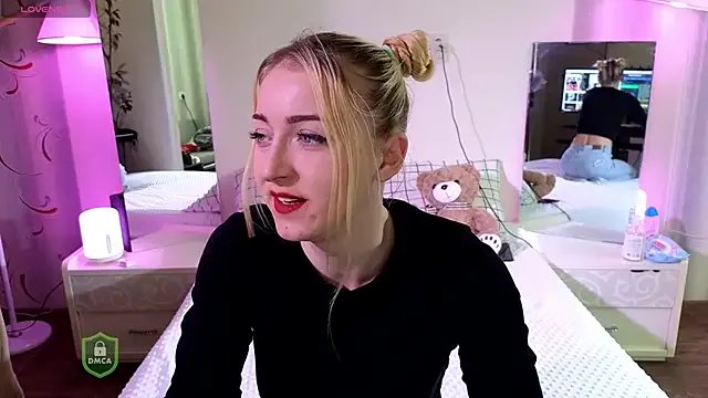 space_danger on StripChat